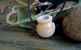 Aromaterapia pessoal: use o colar aromático!