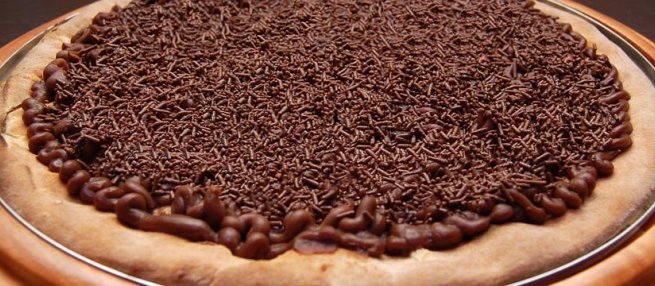 Pizza doce de chocolate