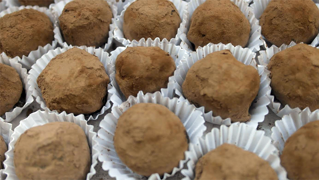 Trufa de Café com Amendoim Trufa de Café com Amendoim